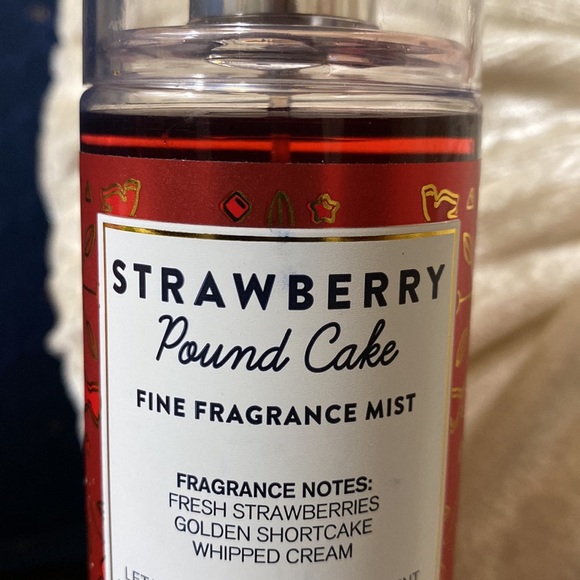 BATH & BODY WORKS SET. . . STRAWBERRY POUND CAKE SET SCENT - Picture 4 of 6